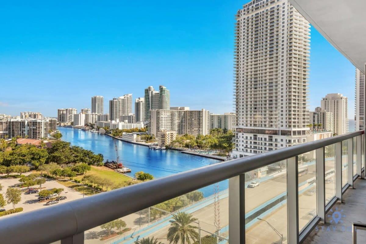 Infinite Views, Amazing Pool, Gym, Near Beach Hallandale Beach Exterior photo