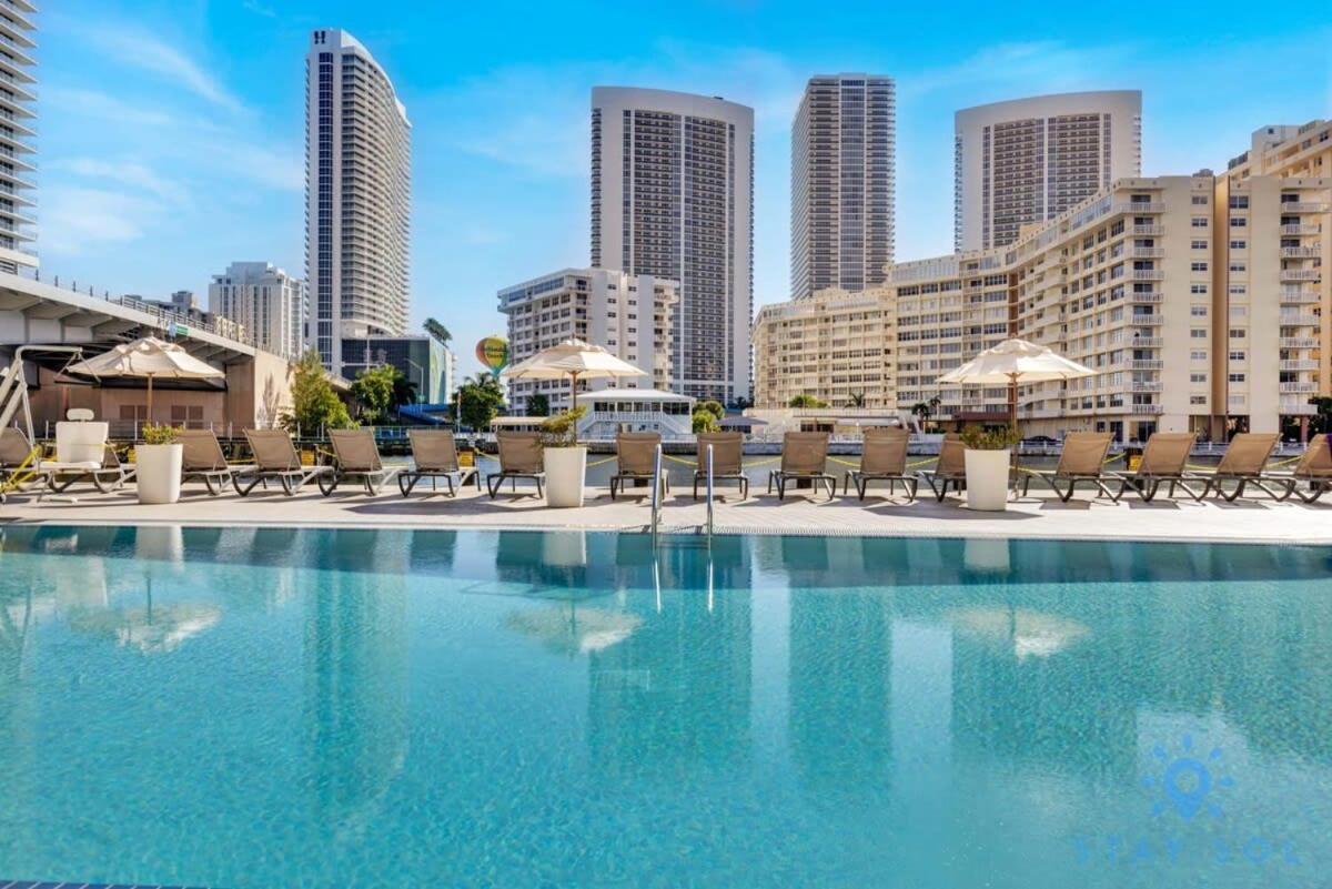 Infinite Views, Amazing Pool, Gym, Near Beach Hallandale Beach Exterior photo