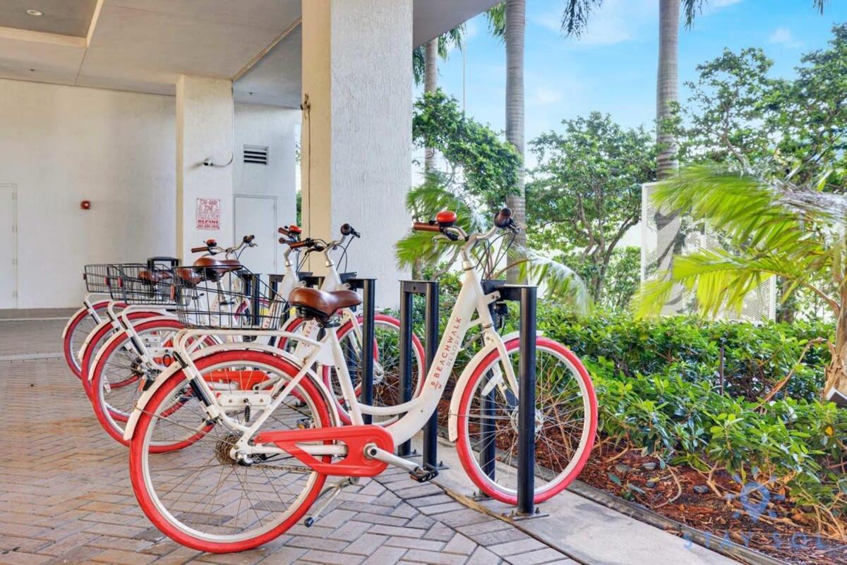 Infinite Views, Amazing Pool, Gym, Near Beach Hallandale Beach Exterior photo
