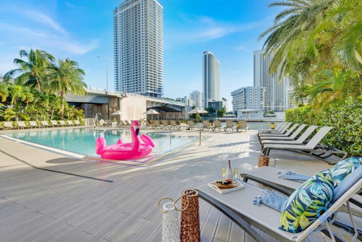 Infinite Views, Amazing Pool, Gym, Near Beach Hallandale Beach Exterior photo
